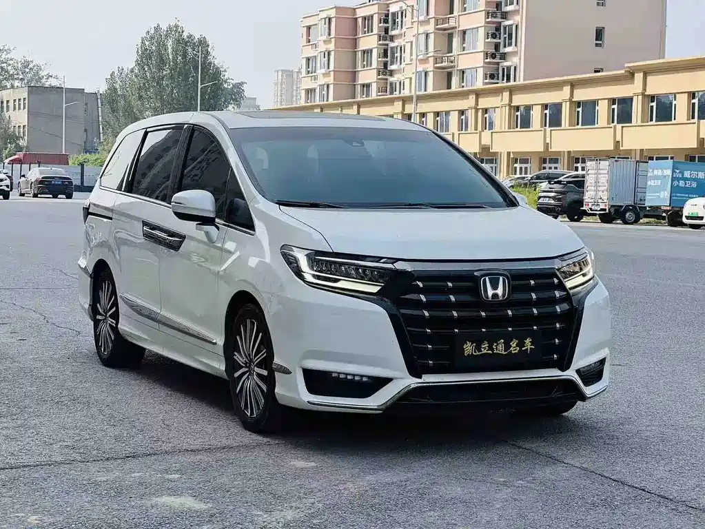 Honda Elysion — фото 2
