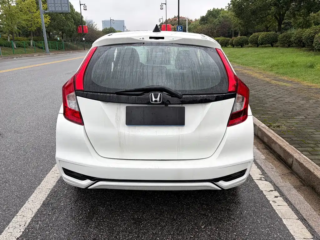 Honda Fit — фото 6