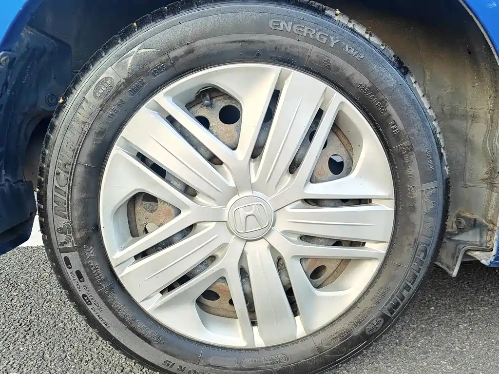 Honda Fit — фото 11