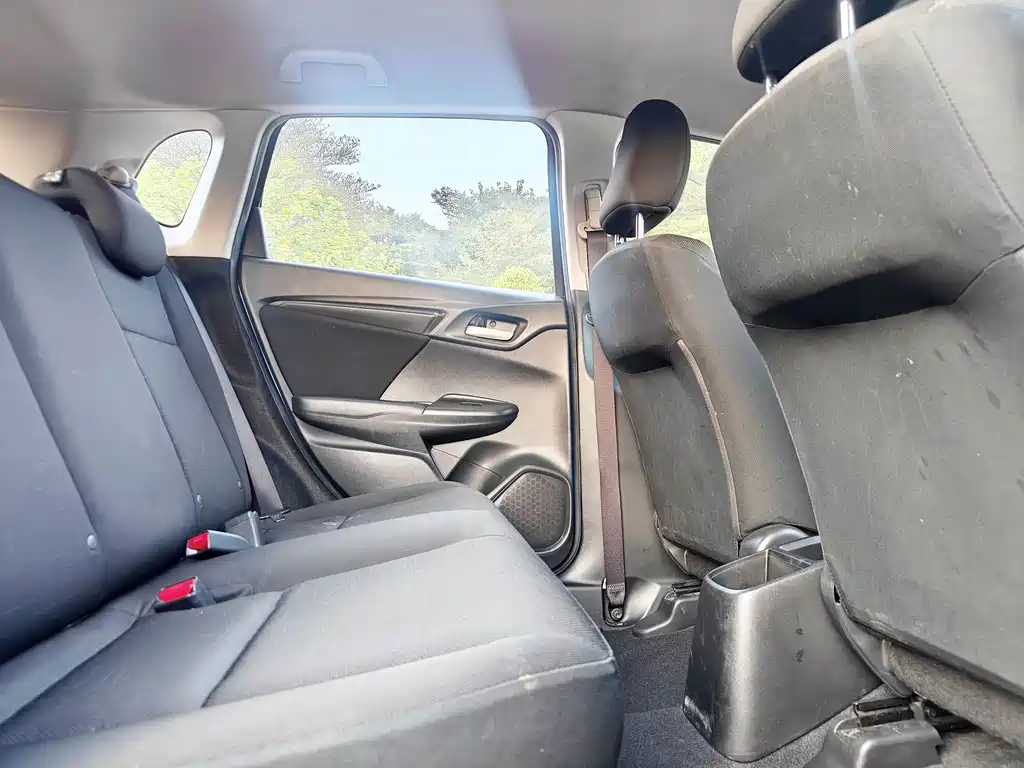 Honda Fit — фото 16