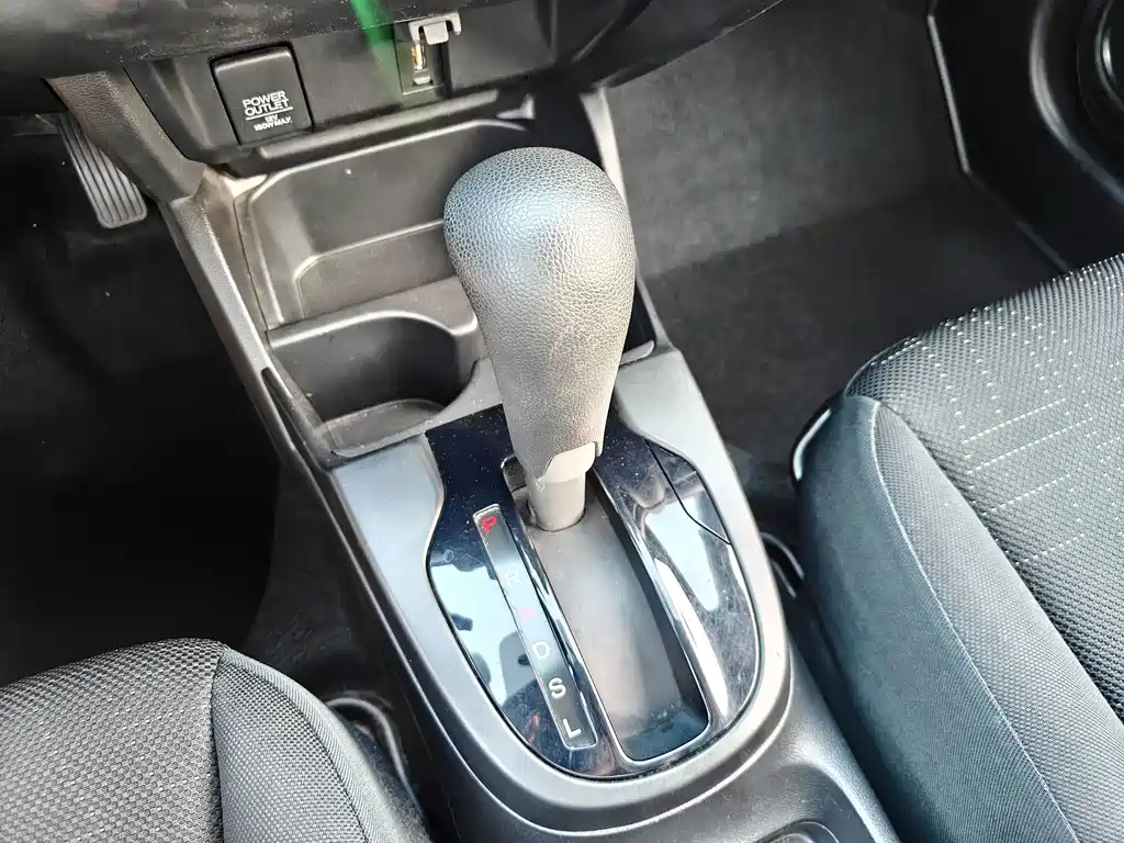 Honda Fit — фото 18