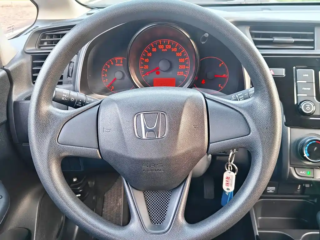 Honda Fit — фото 20