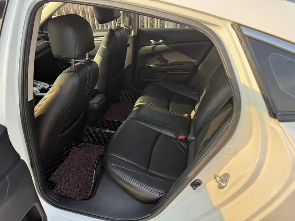 Honda Civic — фото 6