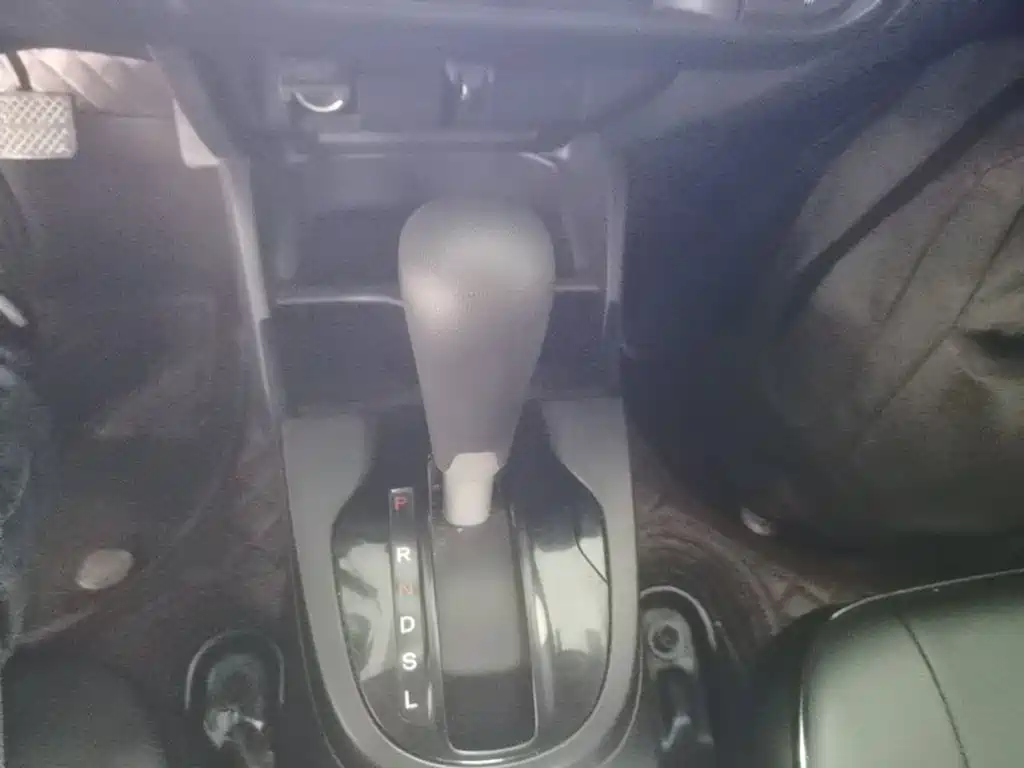 Honda Fit — фото 14