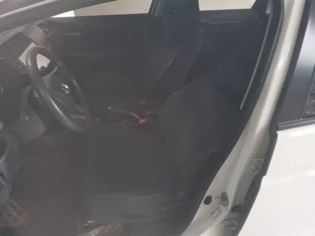 Honda Fit — фото 15