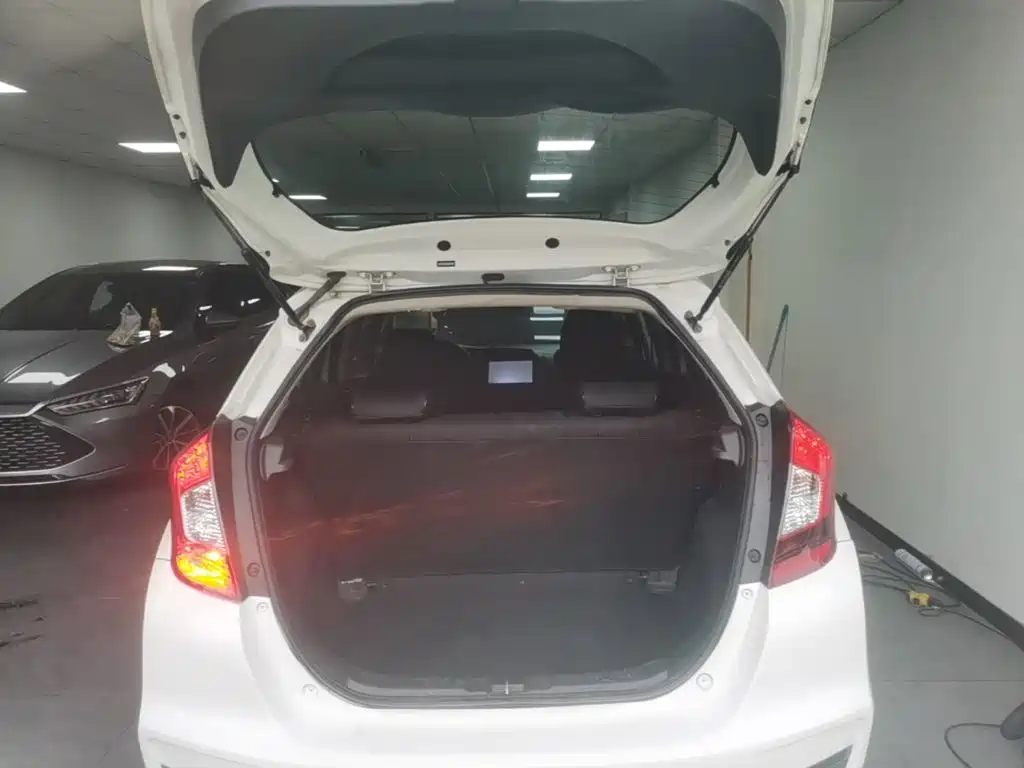 Honda Fit — фото 19