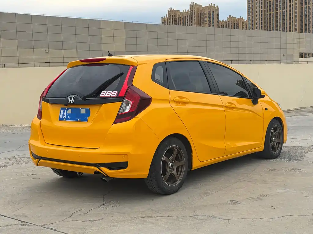 Honda Fit — фото 4