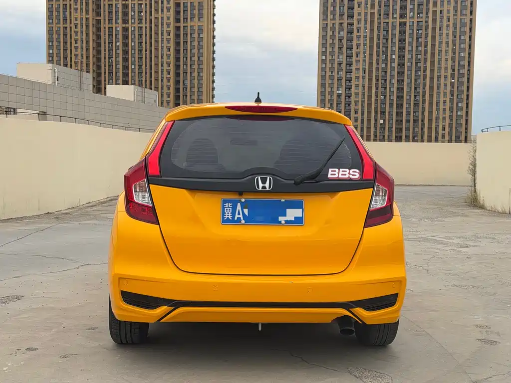 Honda Fit — фото 5