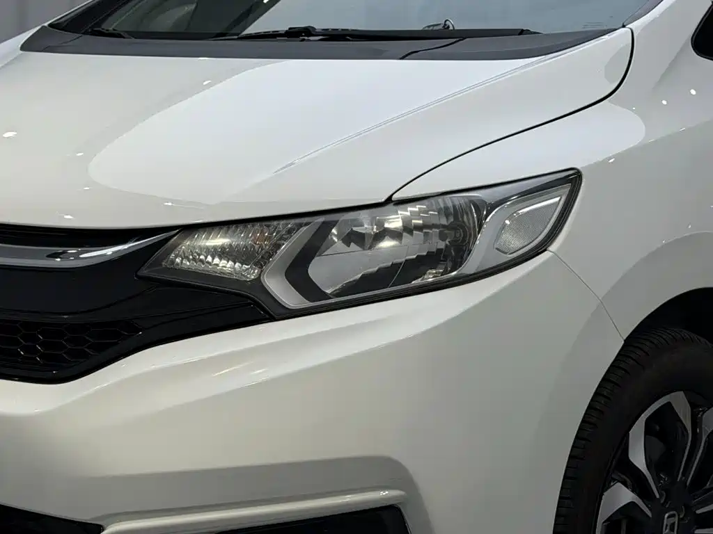 Honda Fit — фото 15