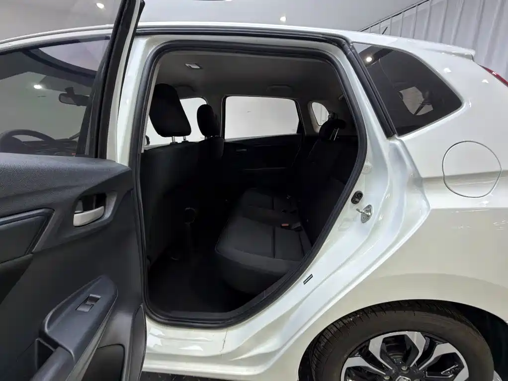 Honda Fit — фото 9