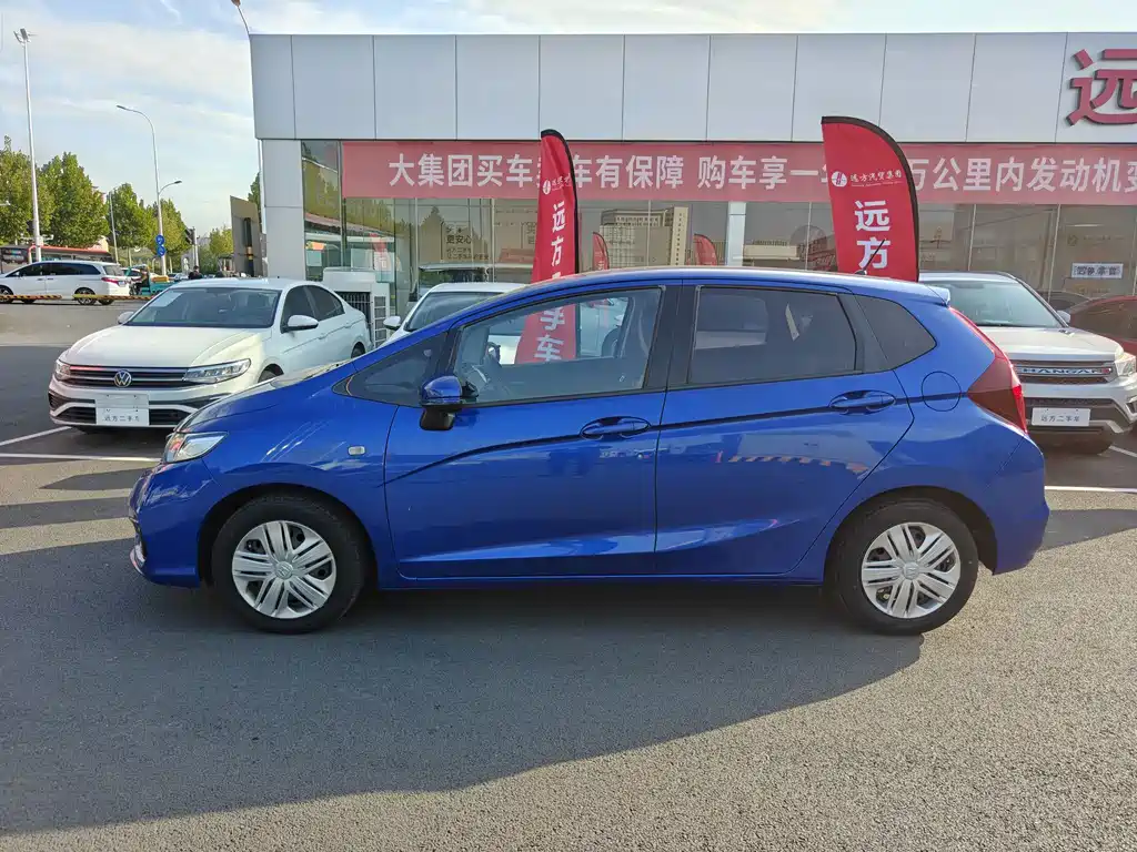 Honda Fit — фото 3