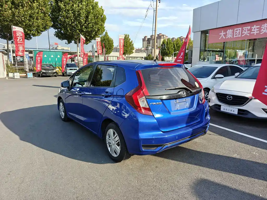 Honda Fit — фото 4