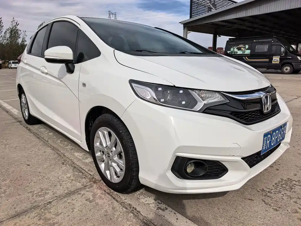 Honda Fit — фото 3