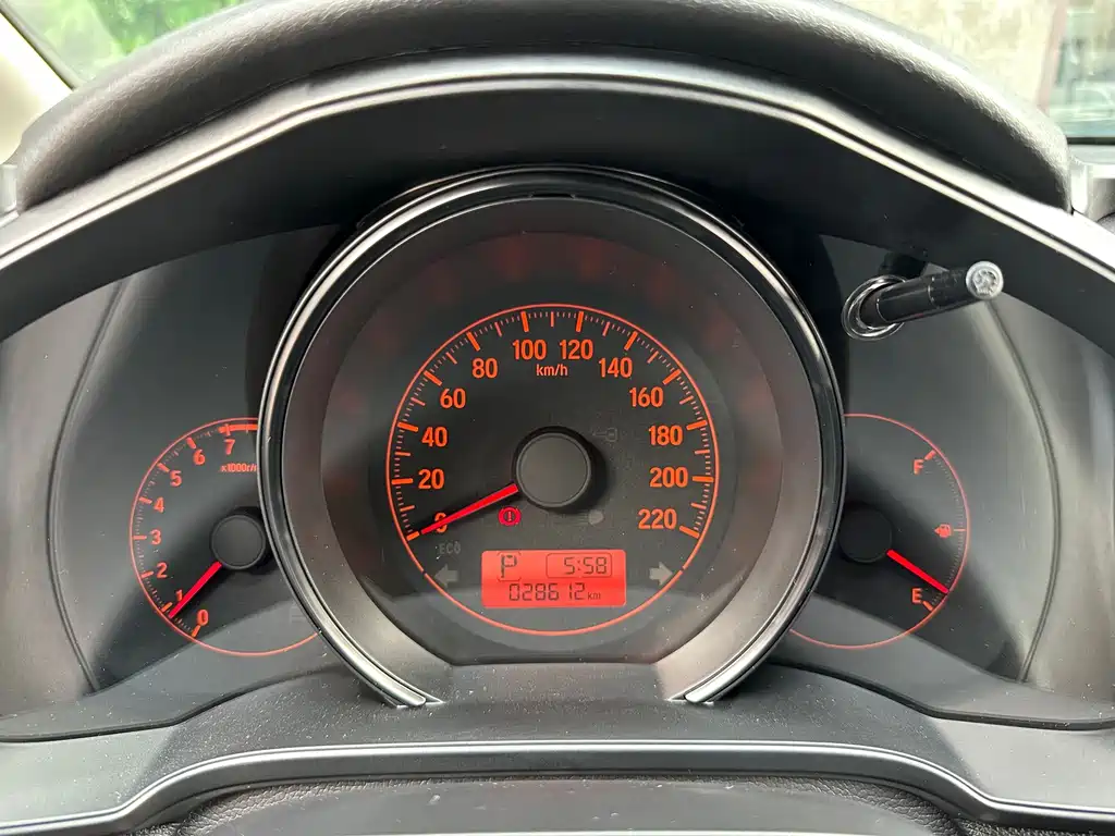 Honda Fit — фото 13