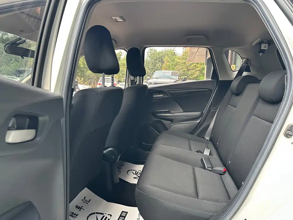 Honda Fit — фото 16