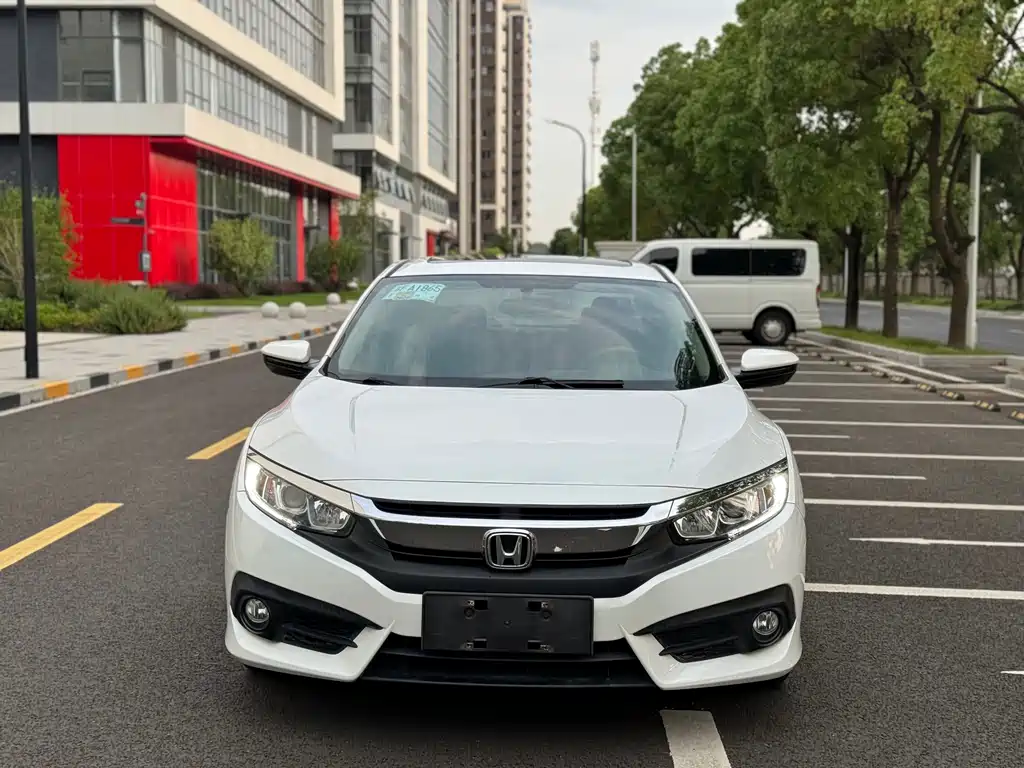 Honda Civic — фото 2