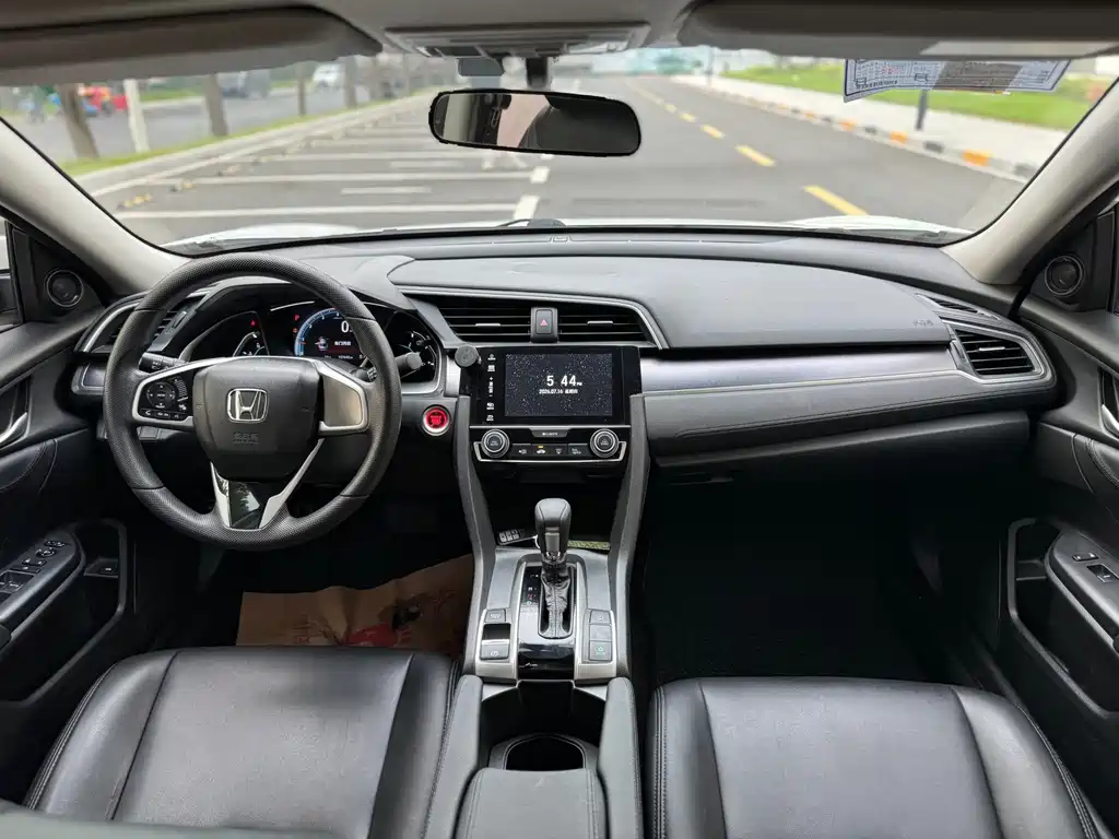 Honda Civic — фото 6