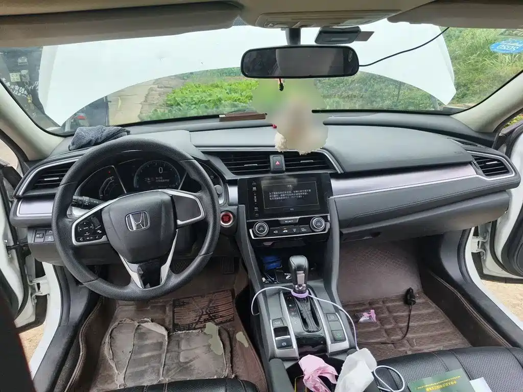 Honda Civic — фото 5