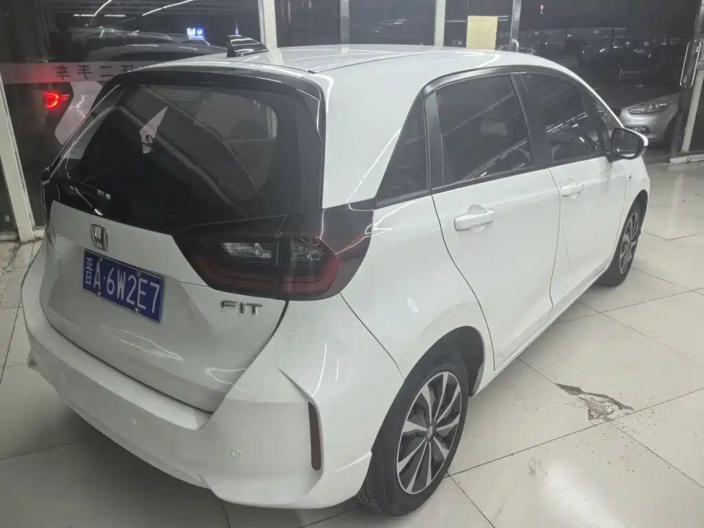 Honda Fit — фото 2