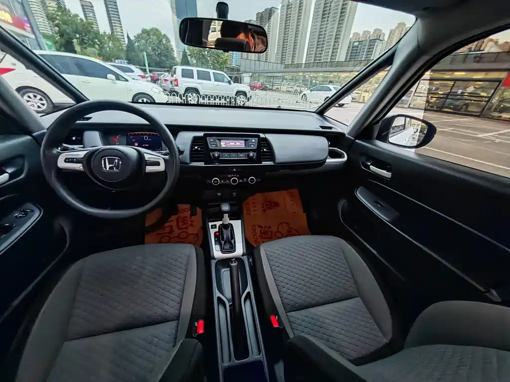 Honda Fit — фото 9