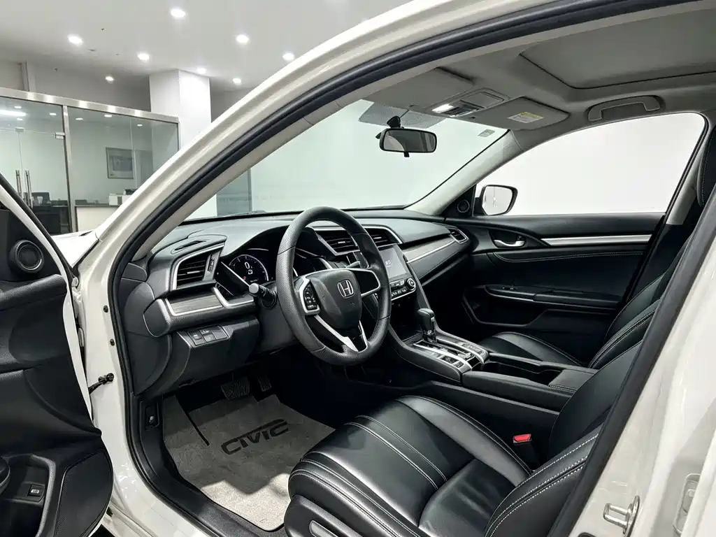 Honda Civic — фото 4