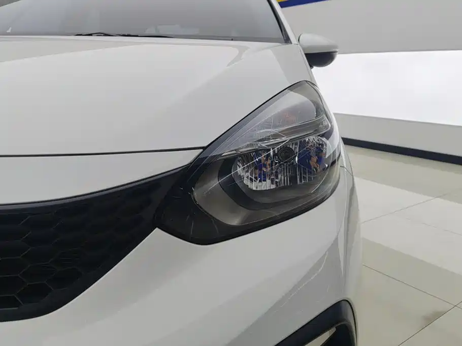 Honda Fit — фото 5