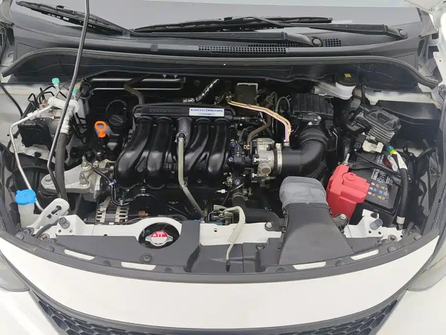 Honda Fit — фото 10