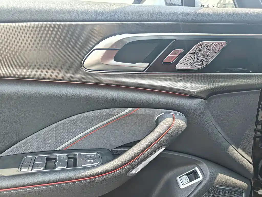Hongqi Hongqi H6 — фото 15
