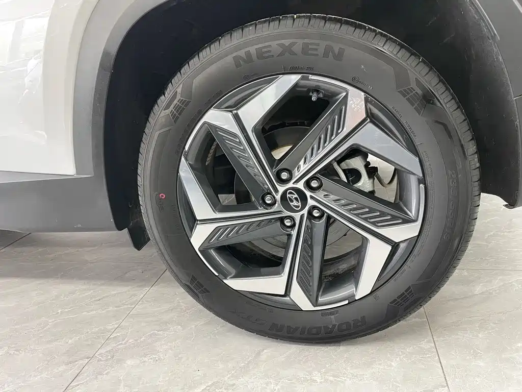 Hyundai Tucson — фото 21