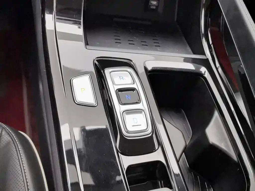 Hyundai Custo — фото 13