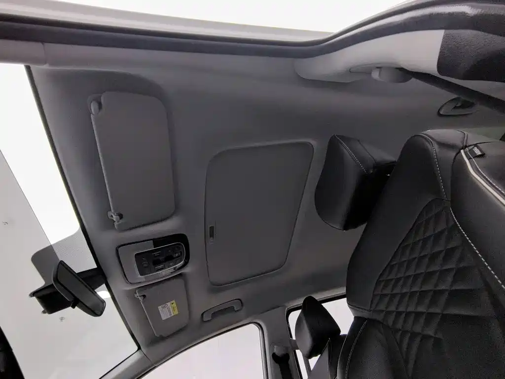 Hyundai Custo — фото 14