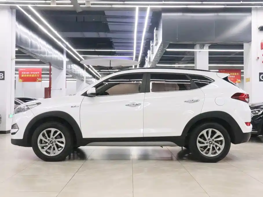 Hyundai Tucson — фото 3