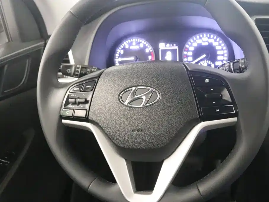 Hyundai Tucson — фото 6