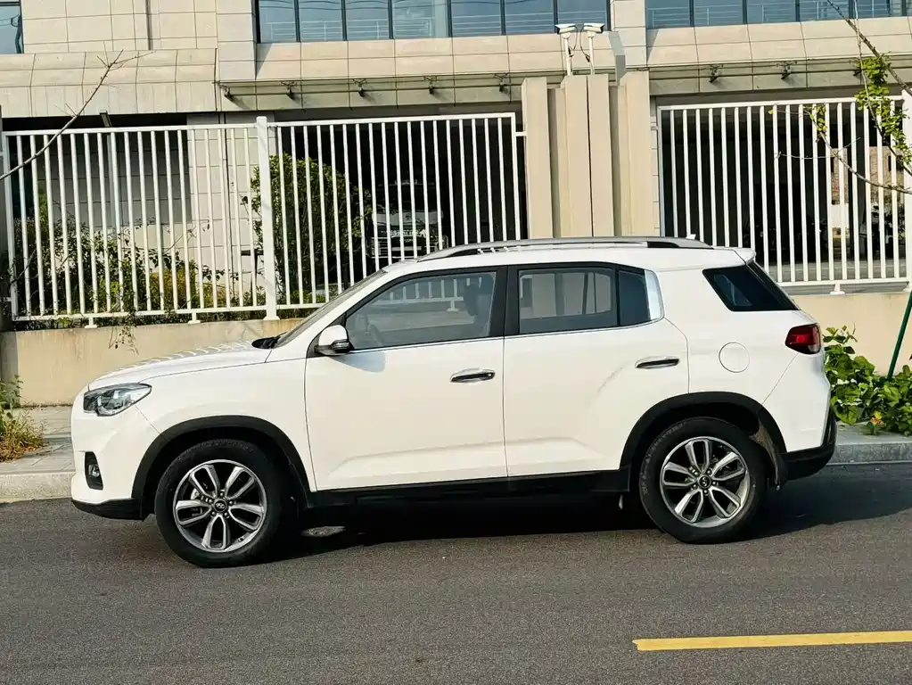 Hyundai ix35 — фото 2