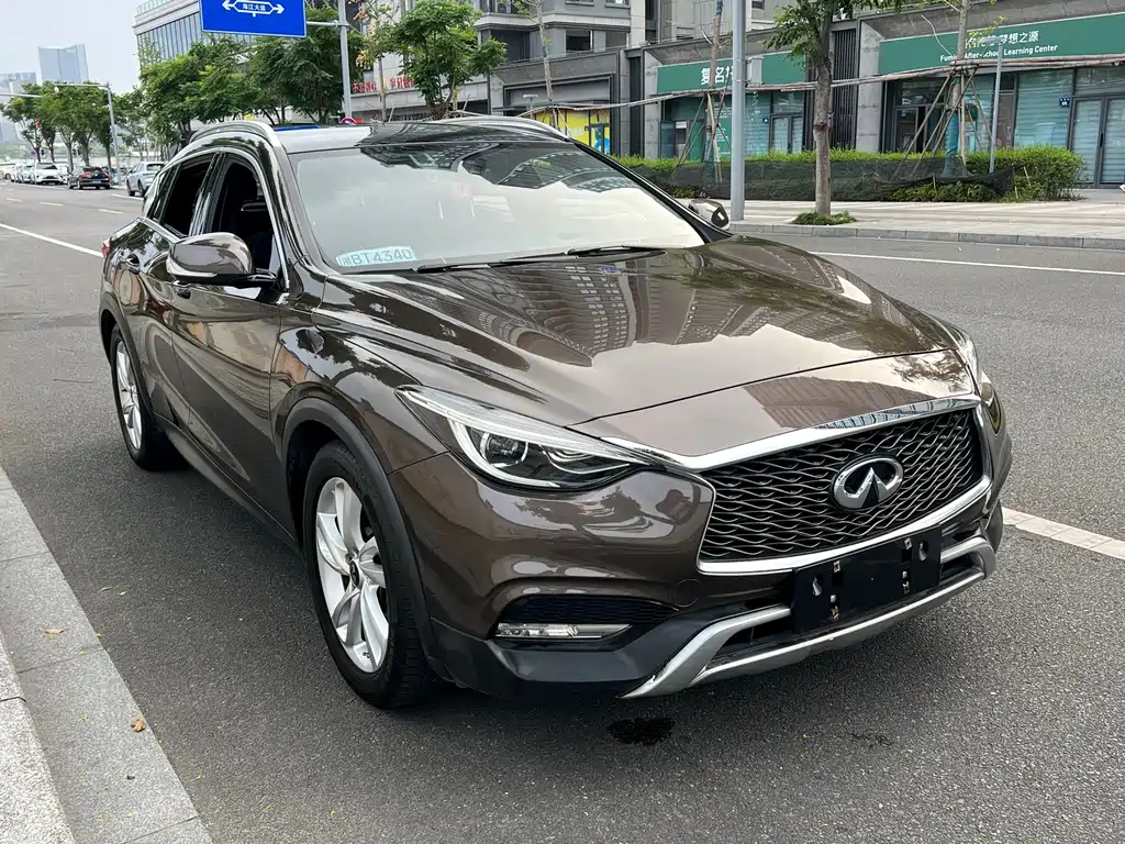 Infiniti QX30 — фото 3