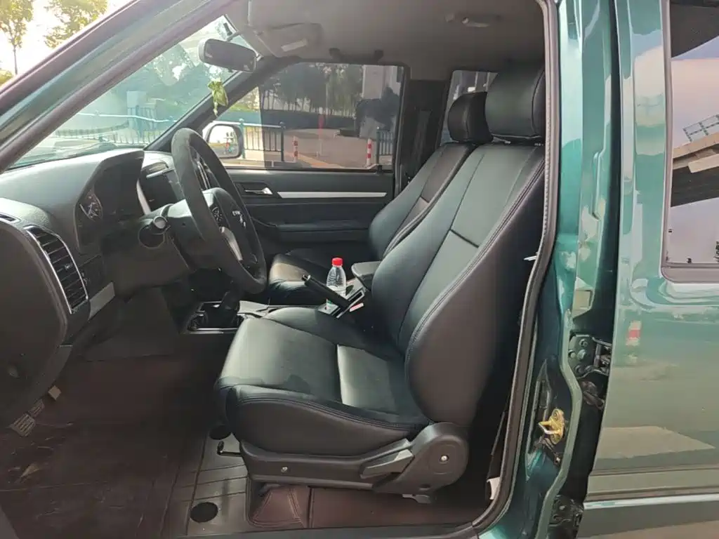 Isuzu T17 — фото 15