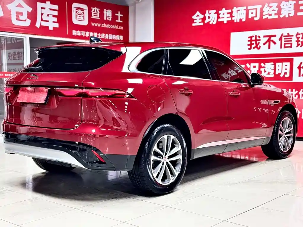 Jaguar F-PACE — фото 6