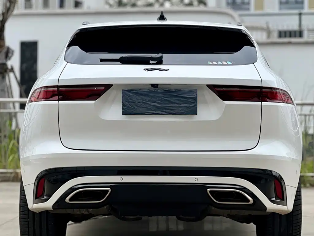 Jaguar F-PACE — фото 5