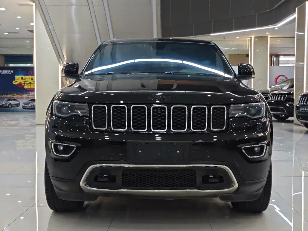 Jeep Grand Cherokee (Import) — фото 2