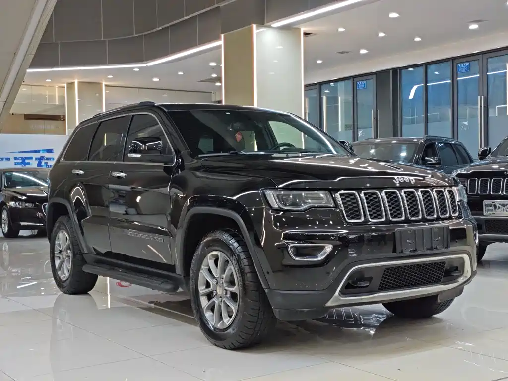 Jeep Grand Cherokee (Import) — фото 3