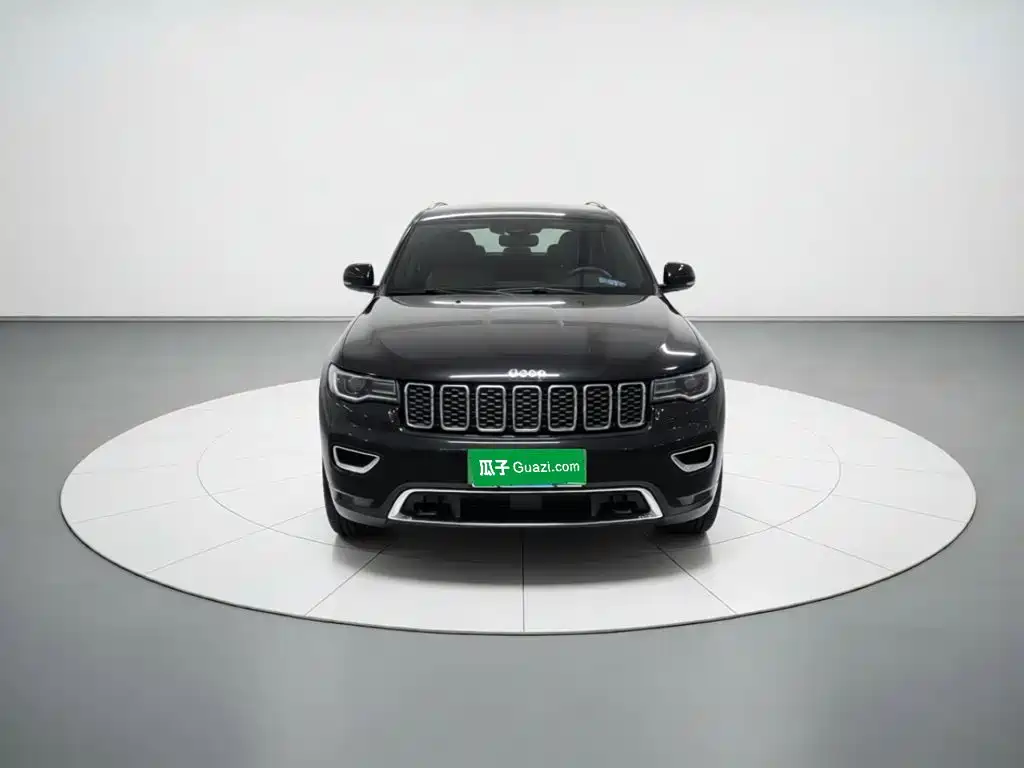Jeep Grand Cherokee (Import) — фото 24