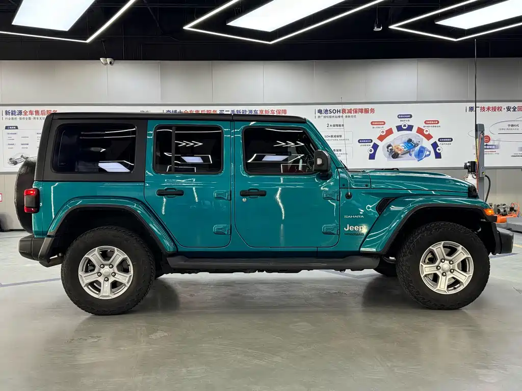 Jeep Wrangler — фото 4