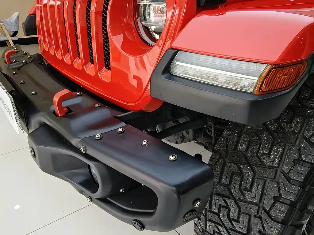 Jeep Wrangler — фото 28