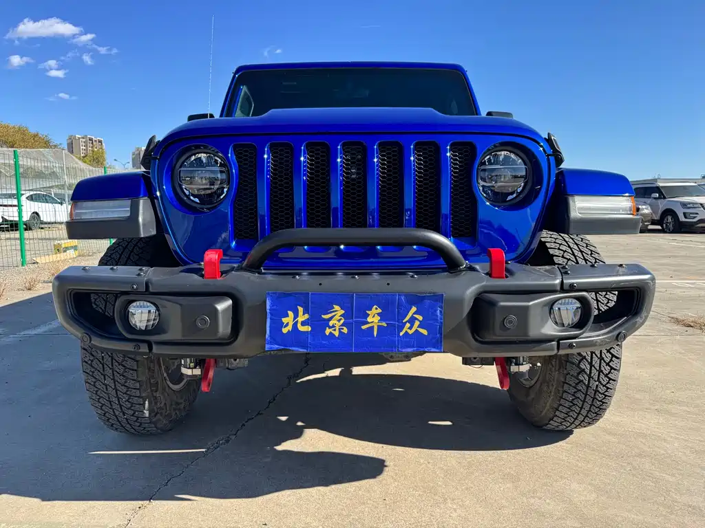 Jeep Wrangler — фото 33