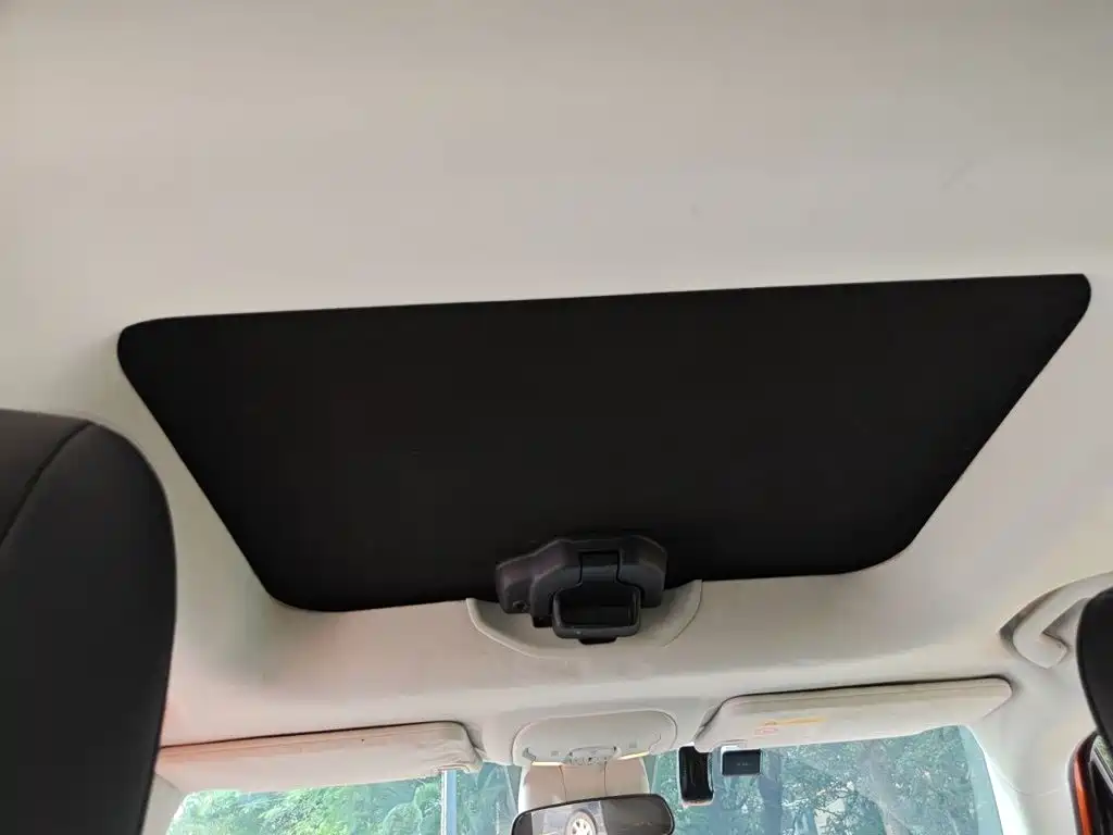 Jeep Renegade — фото 19