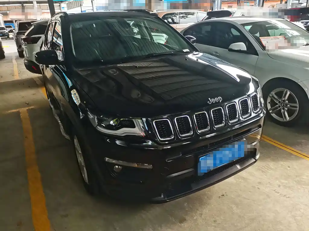 Jeep Compass — фото 3