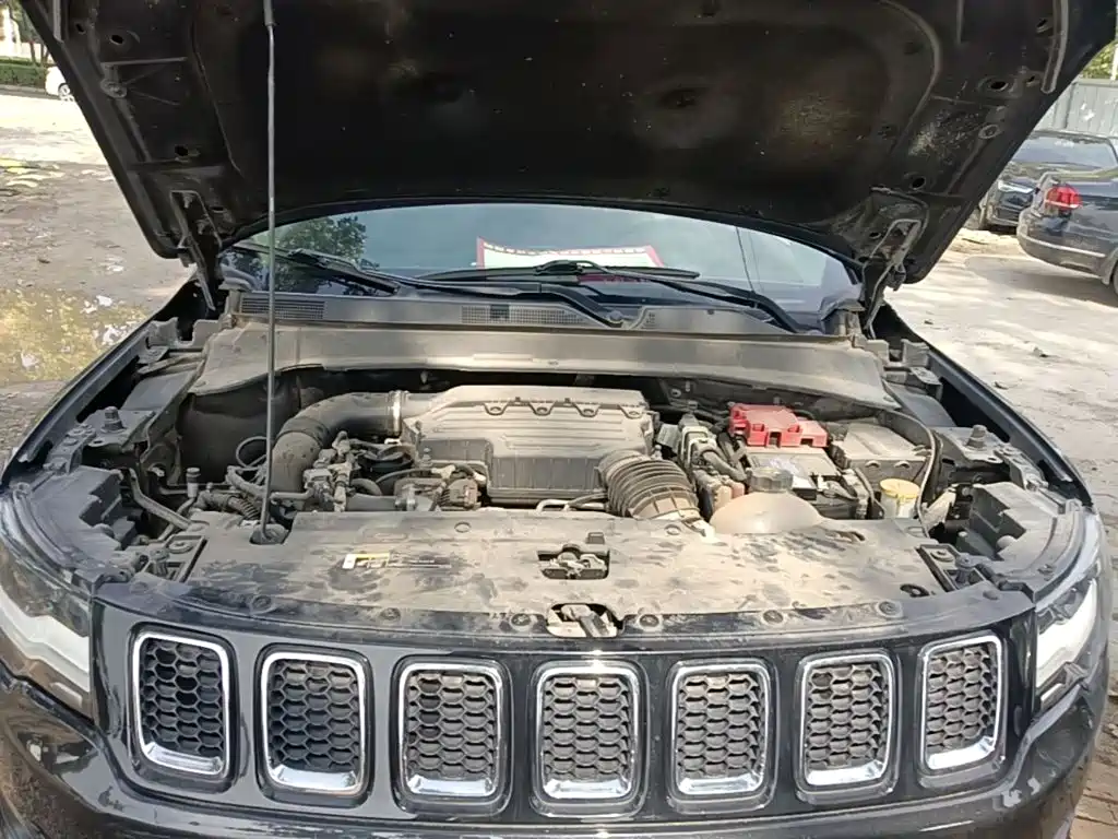 Jeep Compass — фото 20