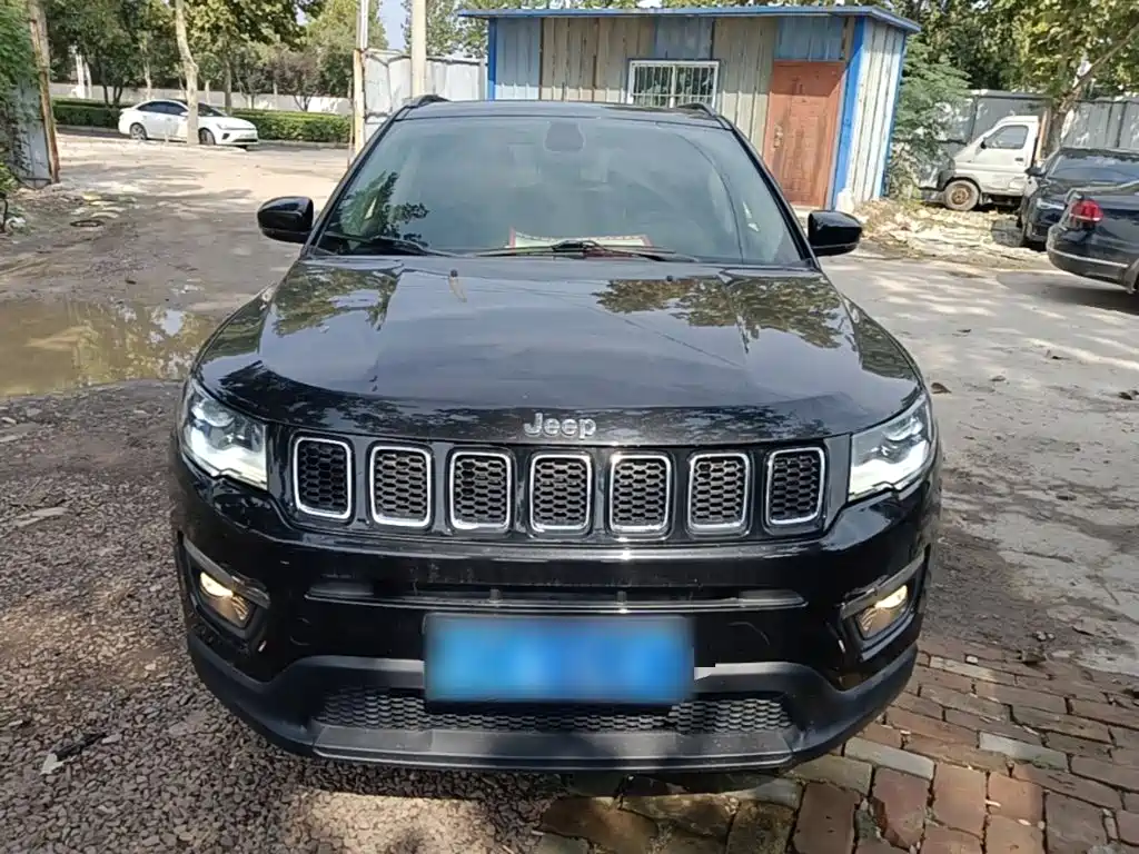 Jeep Compass — фото 3