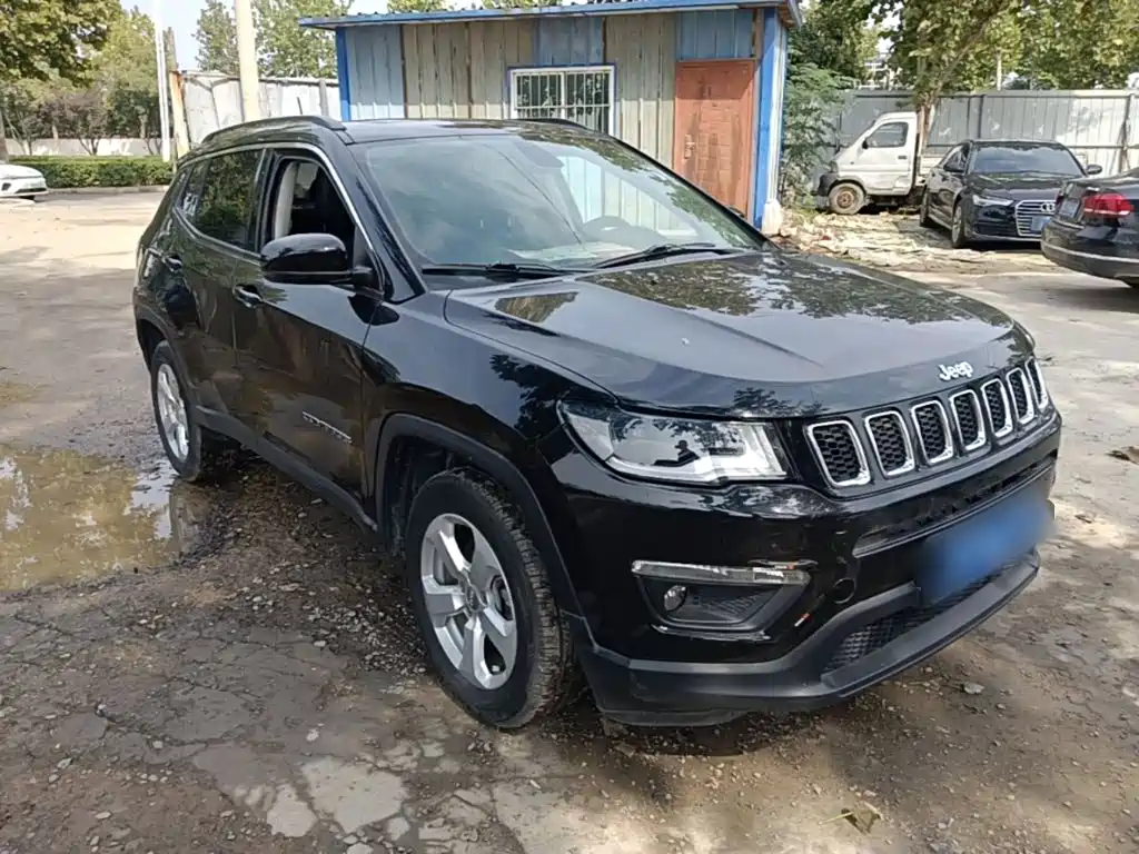 Jeep Compass — фото 4