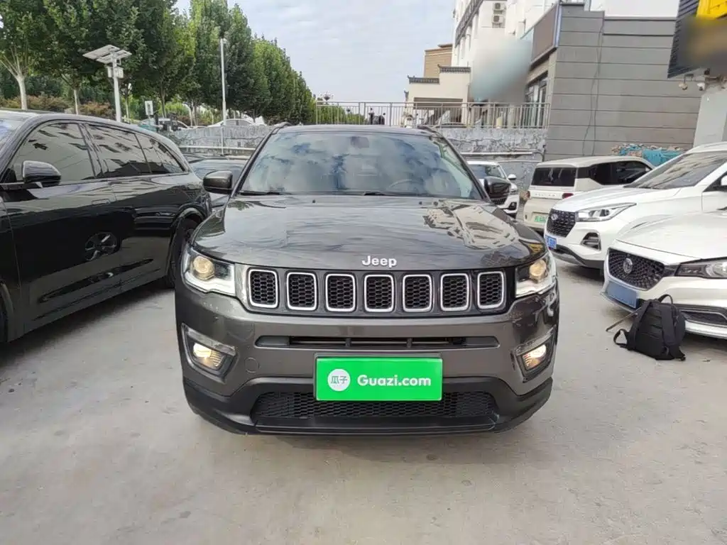 Jeep Compass — фото 3